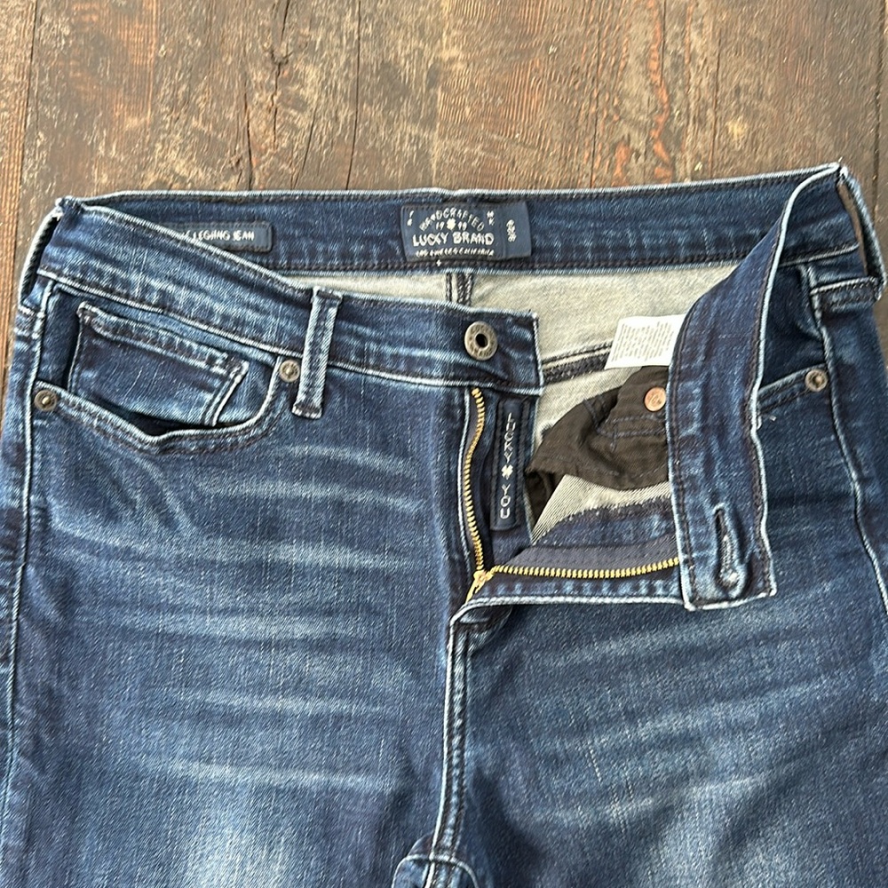 Lucky Brand Brooke Legging Jean. Size 8/29